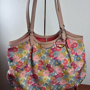 Coach Peyton Canvas Floral Multicolor Large Tote Bag